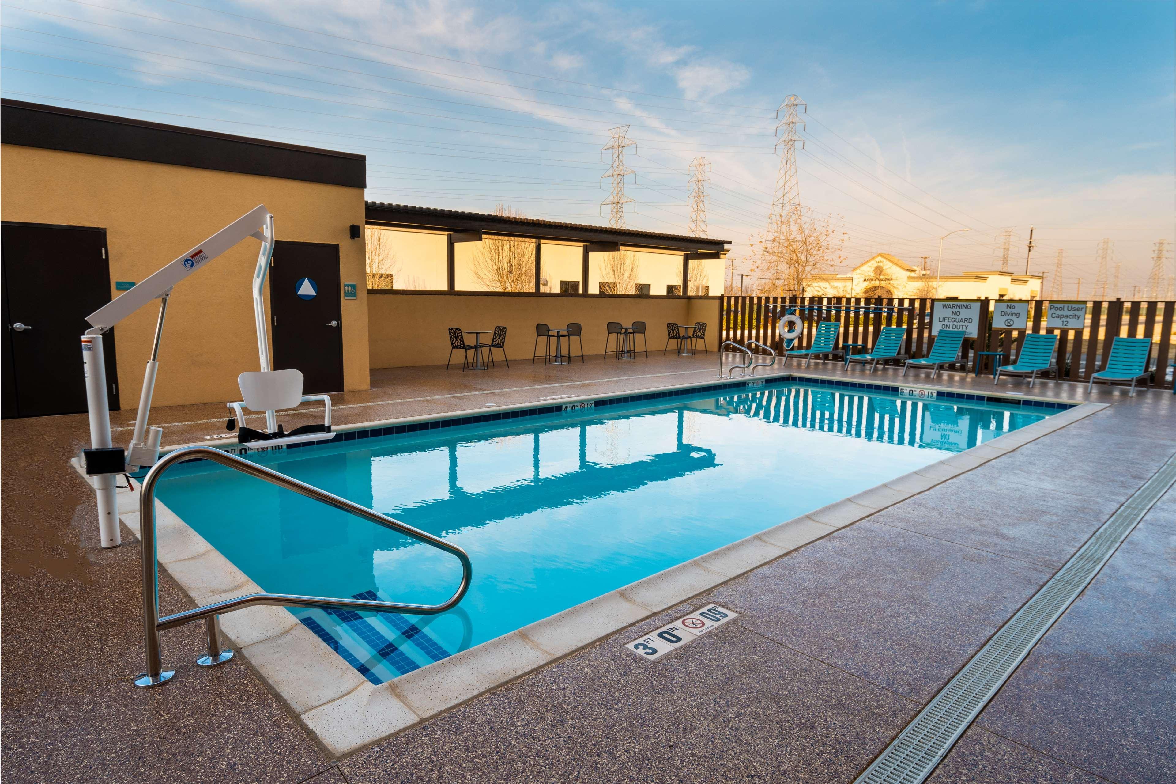 Home2 Suites Bakersfield Zewnętrze zdjęcie
